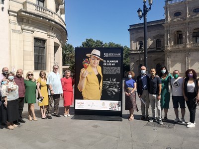 El Ayuntamiento dedica dos exposiciones al Pasaje Begoña de Torremolinos dentro del programa del Mes de la Diversidad Sexual