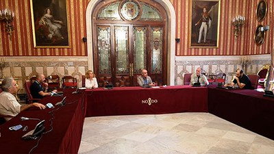 El Ayuntamiento y entidades culturales de la ciudad mantienen un encuentro de trabajo para avanzar en una agenda cultural conjunta y variada de cara a los meses de verano