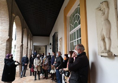 El Real Alcázar incorporará las últimas tecnologías en las audioguías para las visitas al monumento con pantallas multimedia que incluirán vídeos, reproducciones en 3D y realidad aumentada y que estarán adaptadas a personas con dificultades de visión y audición