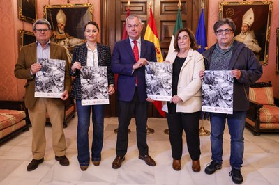 La Feria del Libro Antiguo y de Ocasión celebra una nueva edición del 17 de noviembre al 9 de diciembre y reunirá en Plaza Nueva una veintena de expositores