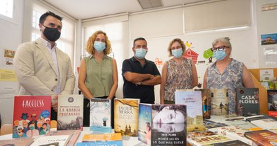 La Red Municipal de Bibliotecas recibe una donación de libros de la Fundación José Manuel Lara